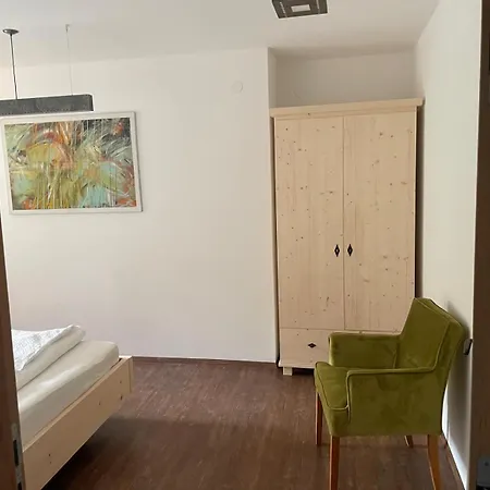 Dolomitennest Apartment Doelsach